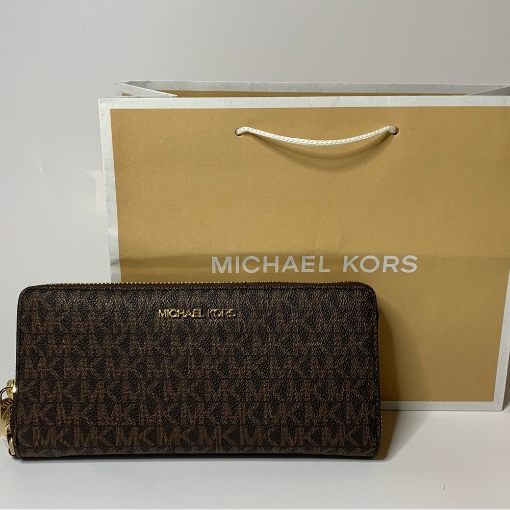 Michael Kors Large Continental Wallet/Wristlet